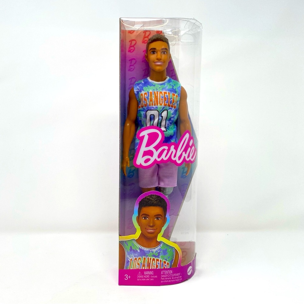 Mattel Barbie Fashionistas Ken Fashion Doll #212 with
Prosthetic Leg NEW